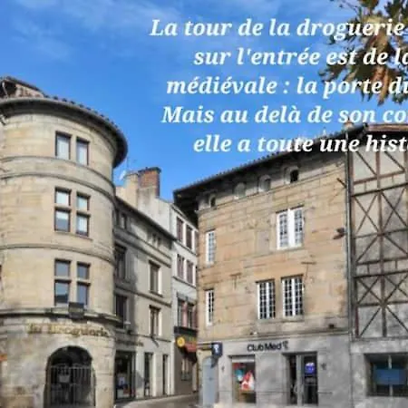 Pres De St Etienne Et Du Parc Naturel Regional Du Pilat فيلة *