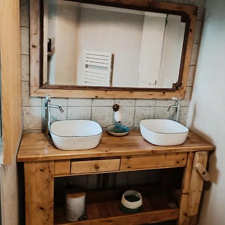 Pres De St Etienne Et Du Parc Naturel Regional Du Pilat