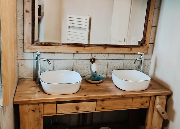 Pres De St Etienne Et Du Parc Naturel Regional Du Pilat